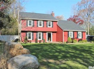 15 Stratford Rd, Miller Place, NY 11764