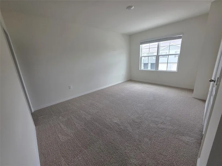 1215 Draintree St — Photo 9