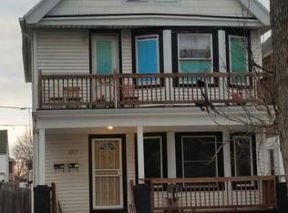 2807 S 11th St, Milwaukee, WI 53215