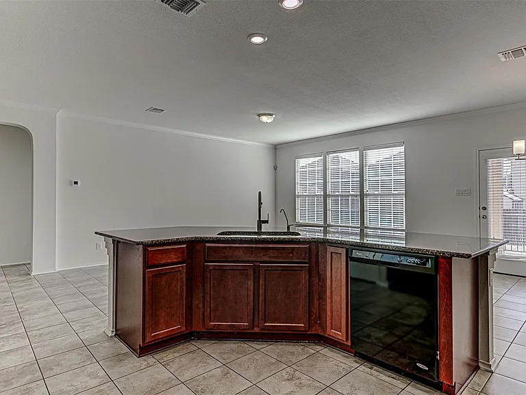339 Alamosa Dr — Photo 19