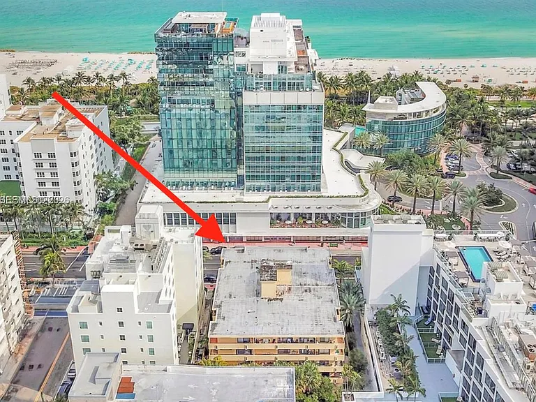 2924 Collins Ave #404 — Photo 17