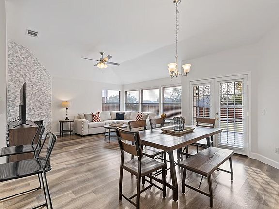4th image of 2866 Hilldale Dr #Id1036330p