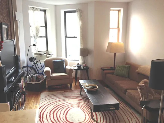 Rented by Corcoran | media 14