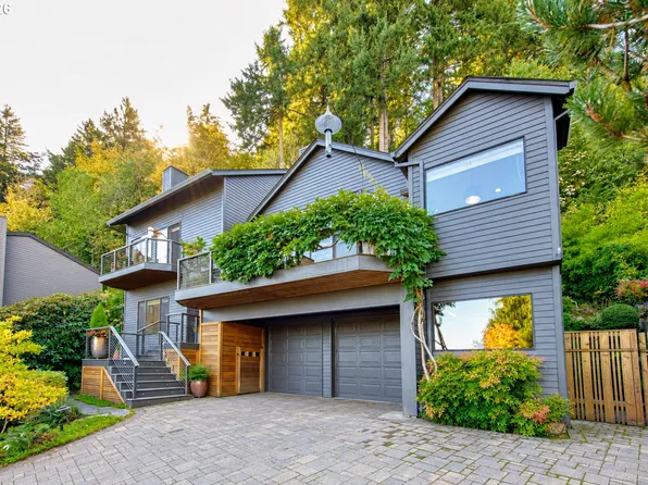 1322 Glenmorrie Dr, Lake Oswego, OR 97034