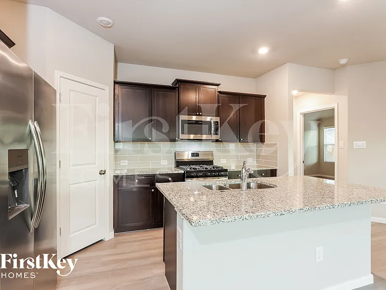 15007 Maskette Ave — Photo 8