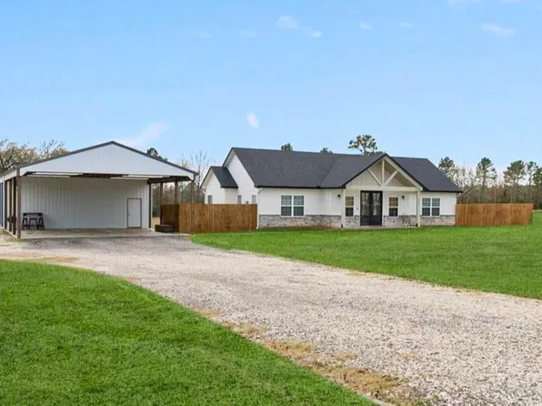 694 Brushy Creek Dr, Onalaska, TX 77360