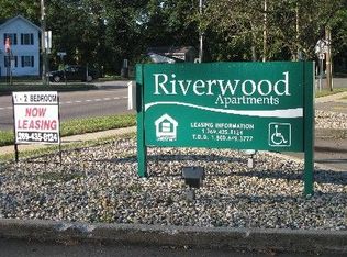340 W Main St APT 15, Centreville, MI 49032