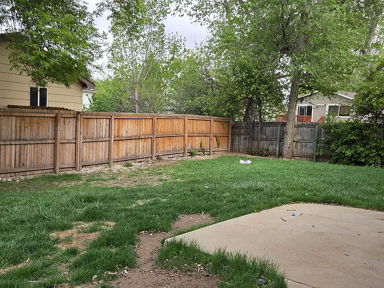 1979 Sandalwood Ln — Photo 8
