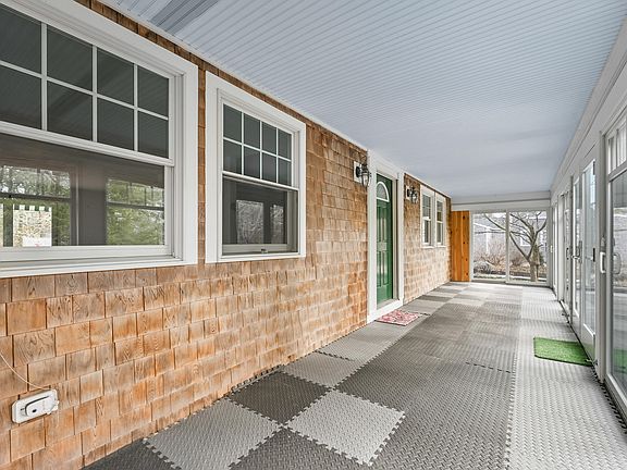 3rd image of 25 Robert Road