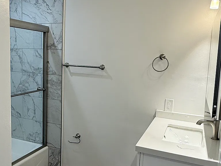 Mediterranean Apartments — Photo 25
