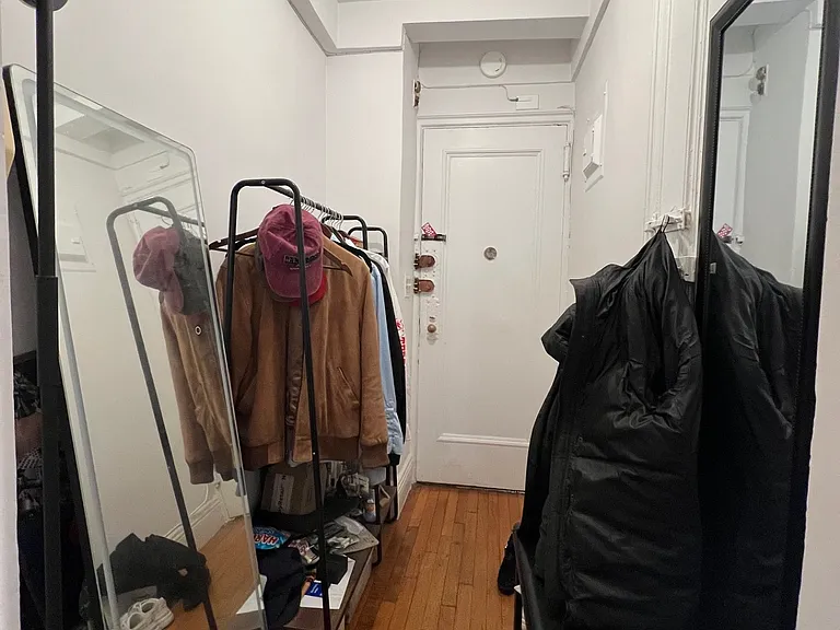 49 W 72nd St #2D — Photo 4