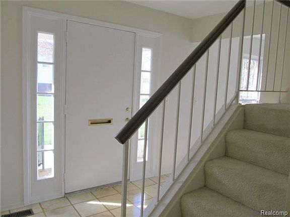 4th image of 20931 Glen Haven Cir E #281