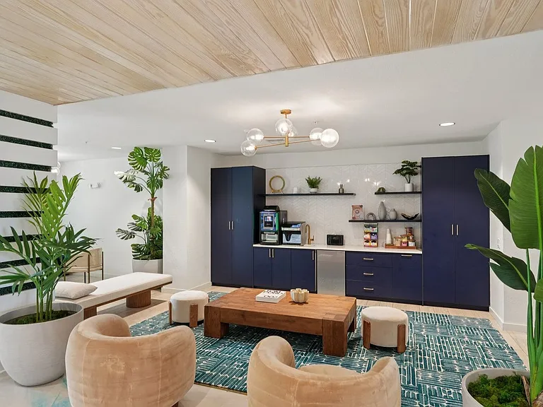 The Centro Apartments — Photo 15