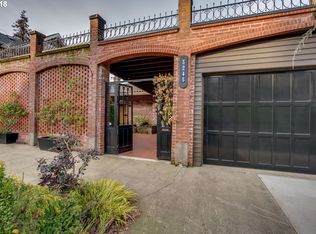 3245 NW Thurman St, Portland, OR 97210