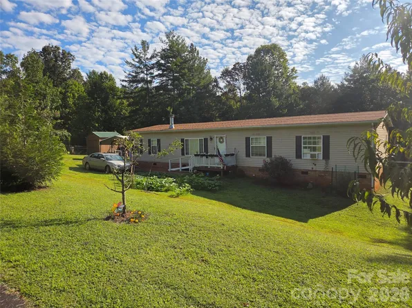 4096 Pebblebrook Ct, Lenoir, NC 28645