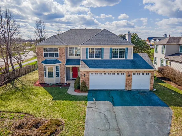 10999 Manhattan Dr, Huntley, IL 60142