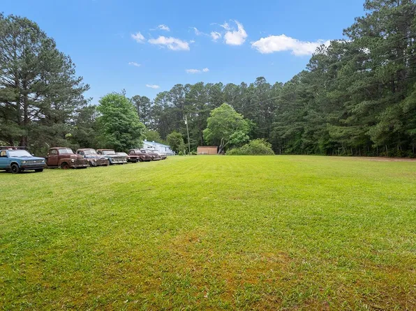 5132 Daisy St, Fuquay Varina, NC 27526