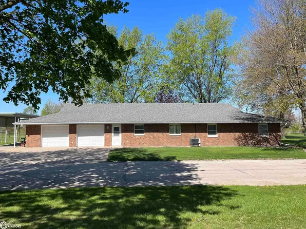 401 Golfview Pl, Winfield, IA 52659