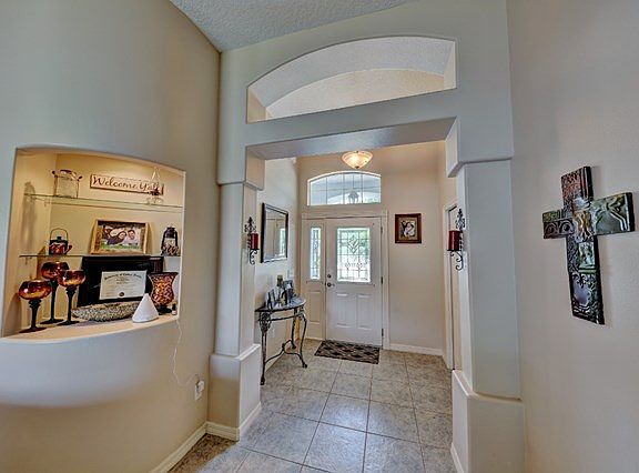 4th image of 34 Persimmon Dr