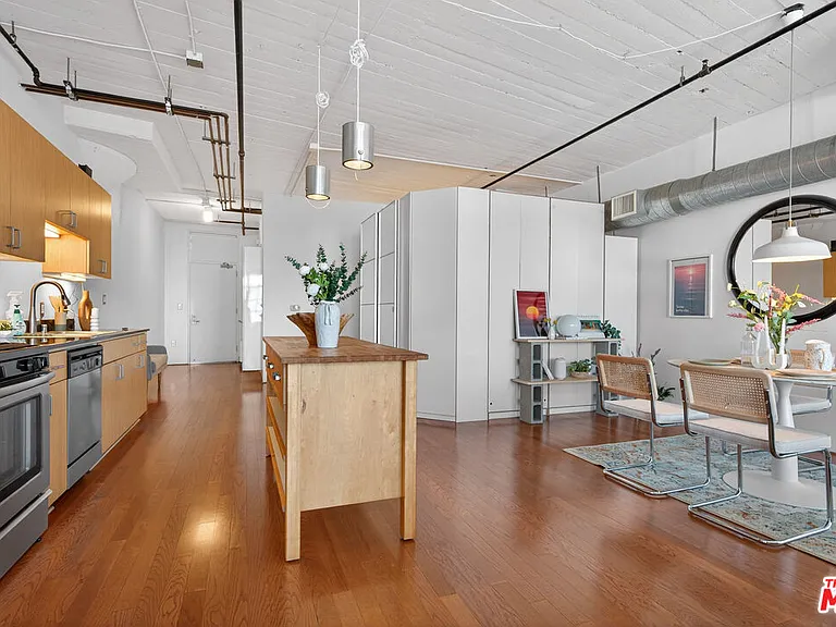200 N San Fernando Rd #315 — Photo 6