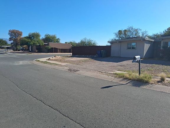 5th image of 4801 S Lantana Cir