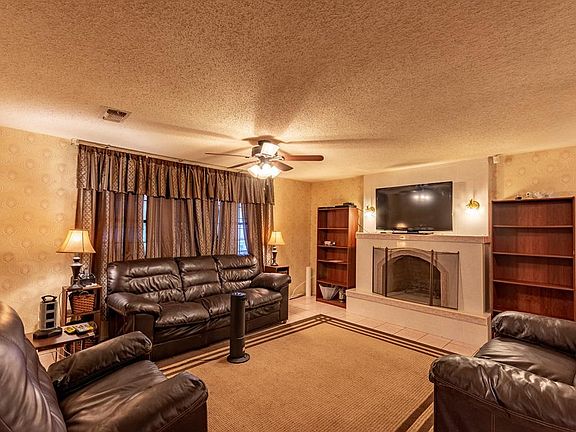 4th image of 721 Kelso Dr