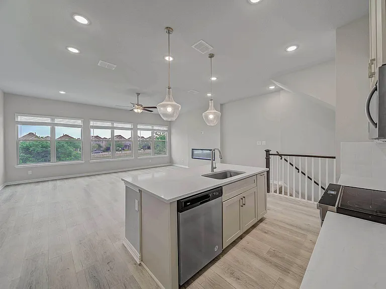 4484 N River Walk Dr — Photo 7