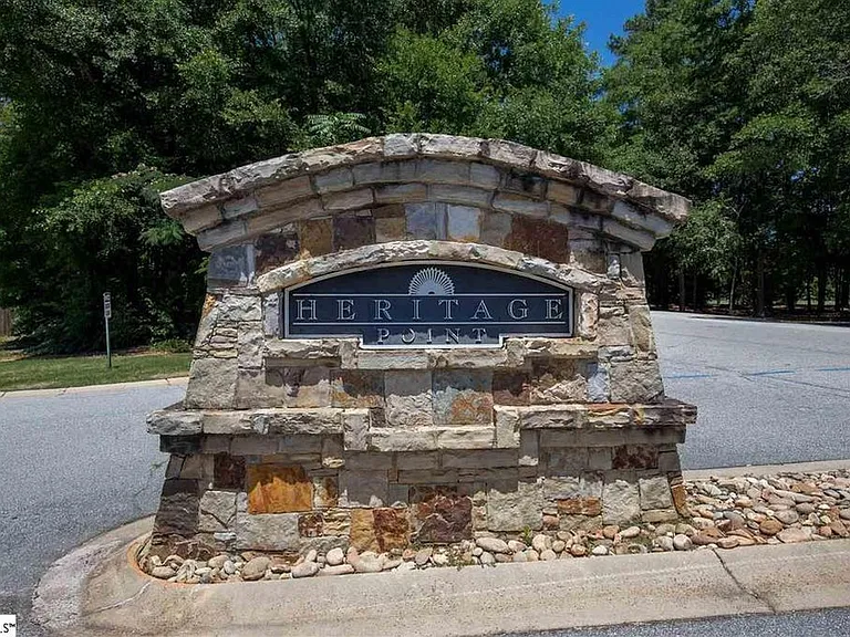 180 Heritage Point Dr — Photo 13