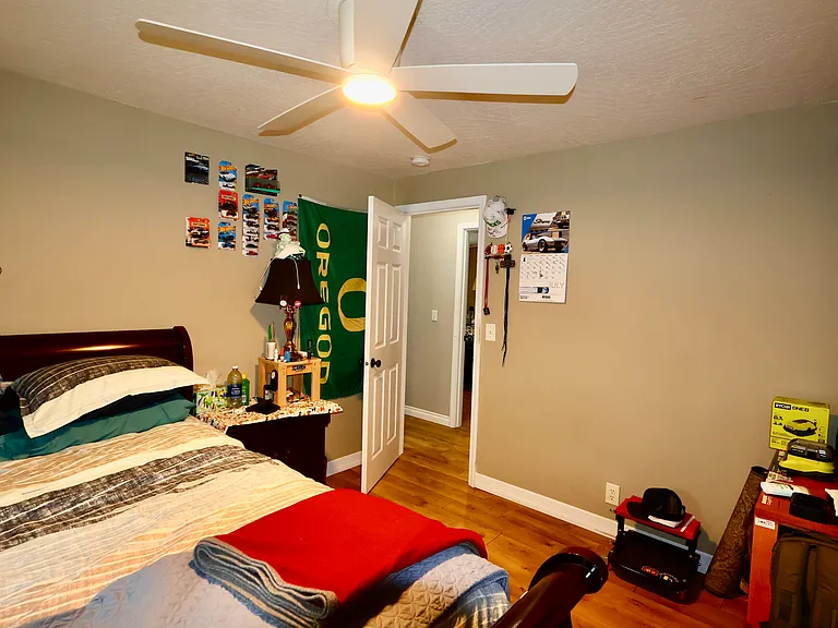 1085 Cedar Ct — Photo 6