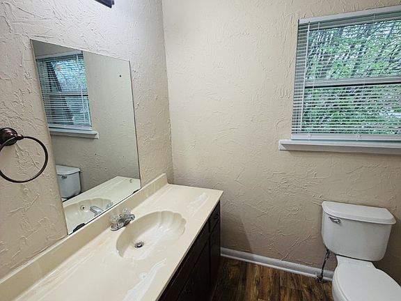 5th image of 950 Palmer Dr APT 10