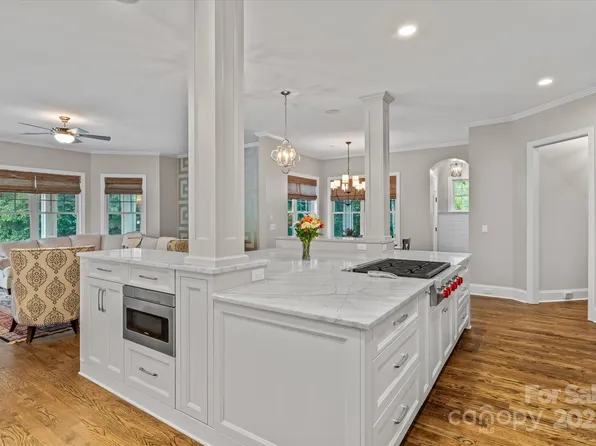 129 Alder Springs Ln, Mooresville, NC 28117