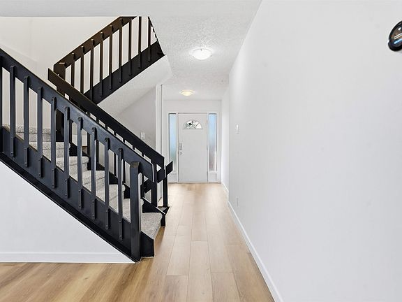 4th image of 6804 36a Ave NW