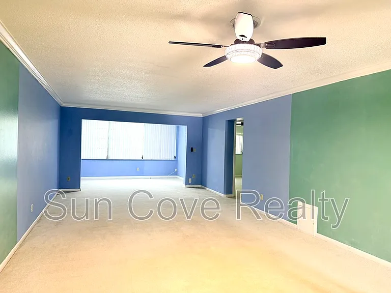 5880 38th Ave N #305 — Photo 2