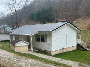 3194 Coxs Fork Rd, Danville, WV 25053