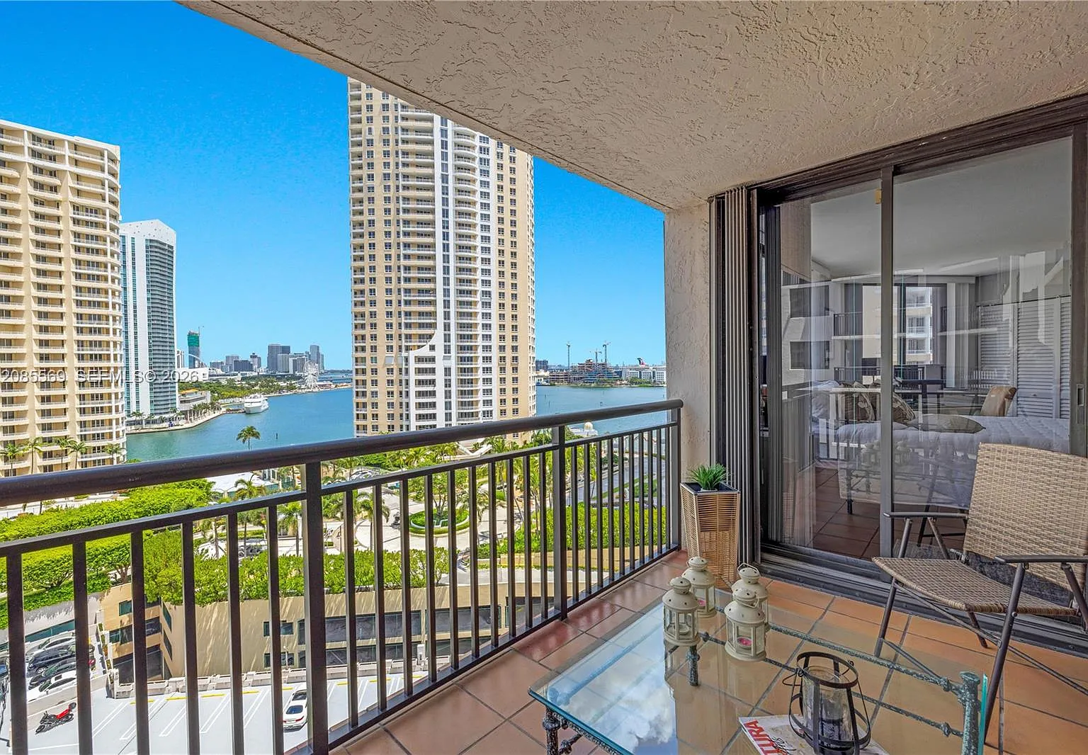 Brickell Key Ii Condo — Photo 1