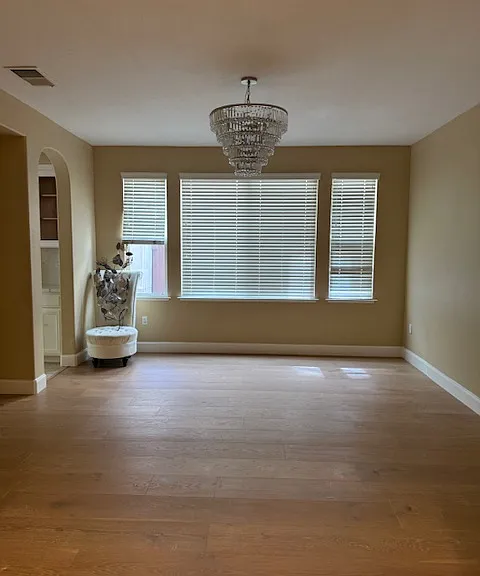 Royal Creek Ct — Photo 5