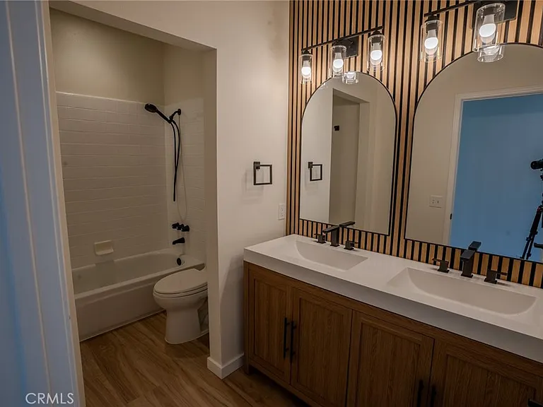 6237 Surfcove Cir — Photo 11