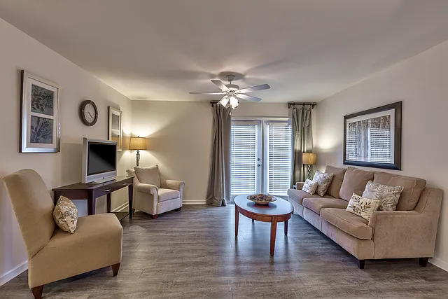 Vantage Pointe at Marrowbone Heights — Photo 7