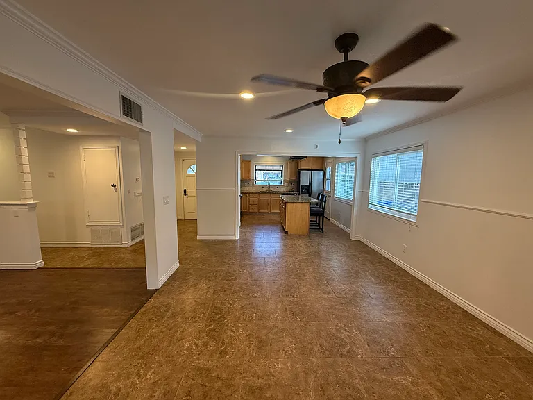 21111 Winterset Dr — Photo 10