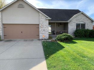 4008 Destiny Dr, Springfield, IL 62712