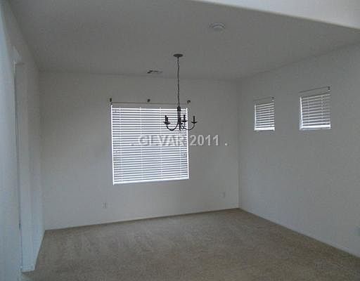 4th image of 2925 Bridleton Ave