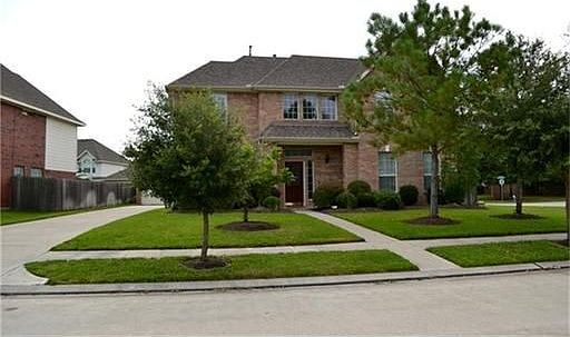 1st image of 7331 Wooded Lake Ln