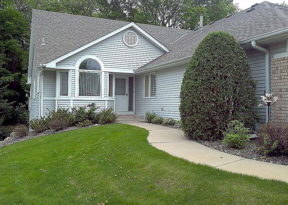 1st image of 19562 Waterford Ct