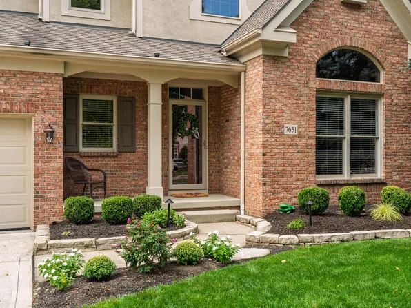 7651 Kestrel Way E, Dublin, OH 43017