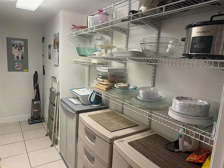 426 Bouchelle Dr #303 — Photo 37