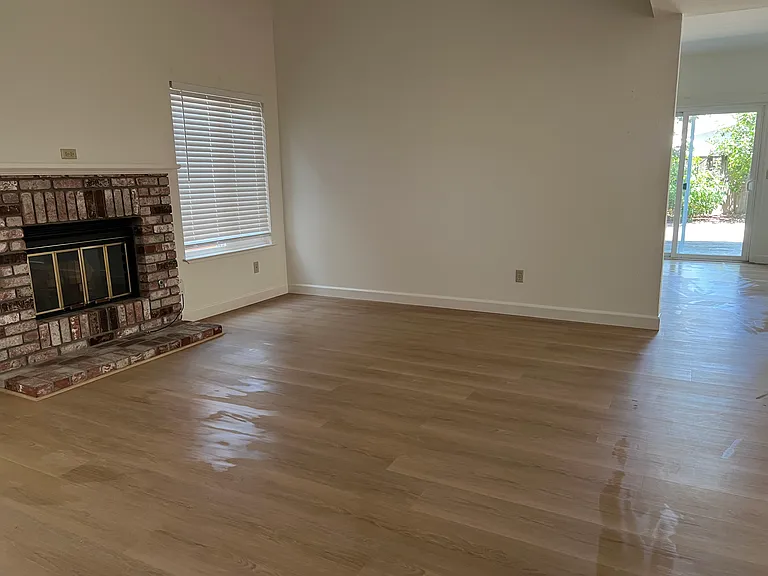 2927 Vista Creek Dr — Photo 5
