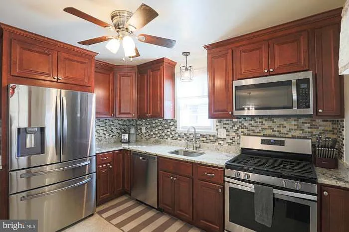 4413 Vale Dr — Photo 4