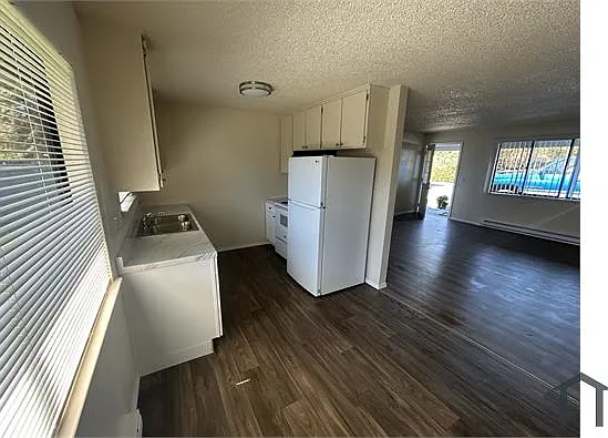908 I St NE #10 — Photo 12