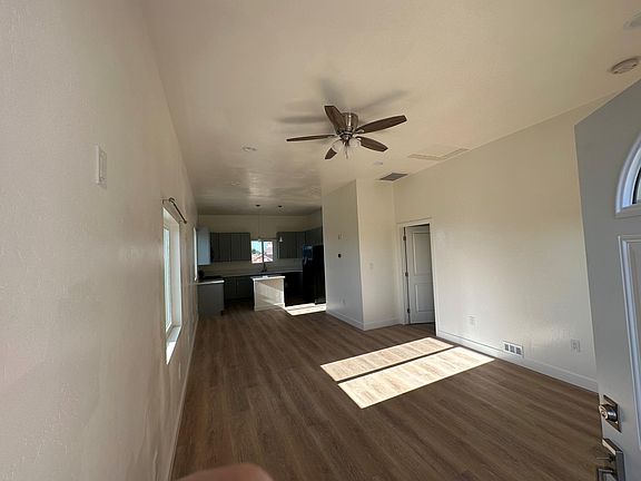 3rd image of 3244 Clairemont Mesa Blvd