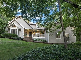 2016 Mapleleaf Dr, Collinsville, IL 62234